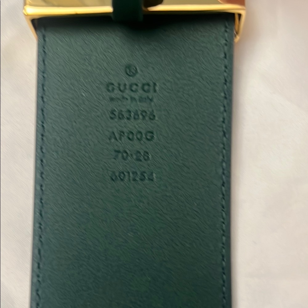 Gucci Women's GREEN Belt with Gold GG Buckle - Picture 4 of 6